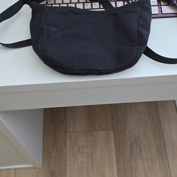 Lululemon Sling Crossbody Bag 2L Black - Picture 3 of 4